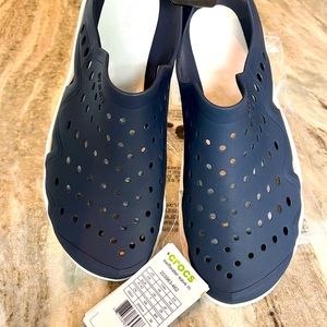 Mens Crocs Swiftwater NavyMesh Outdoor Water Shoes Sandals Size 8 M NWT and bay